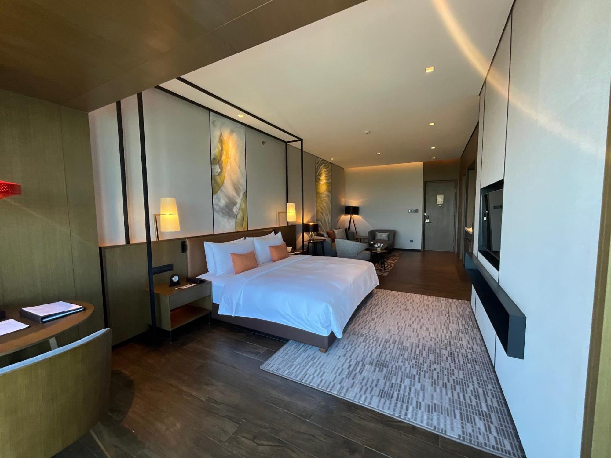 Wyndham Grand Hotel