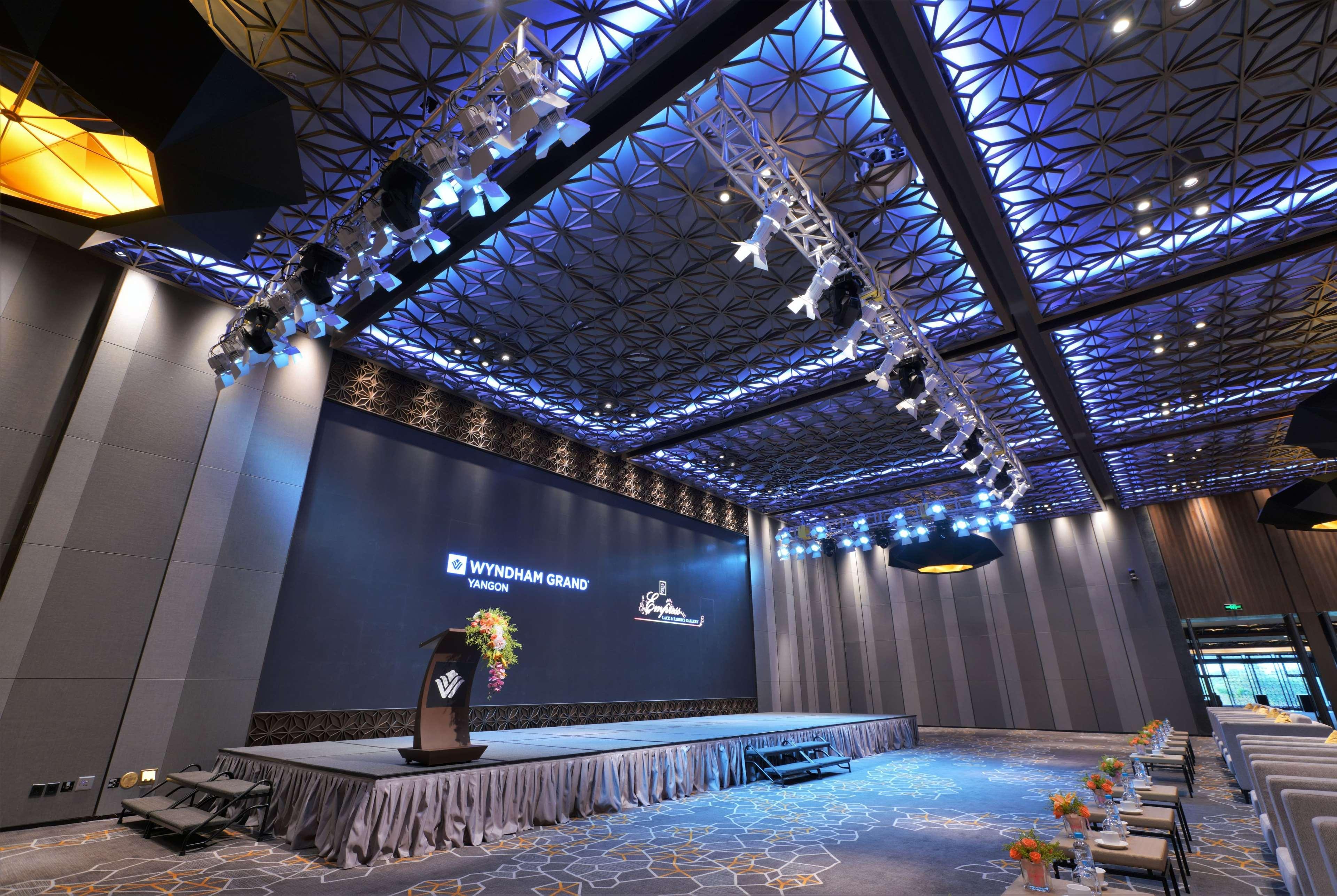 Wyndham Grand Hotel Yangon