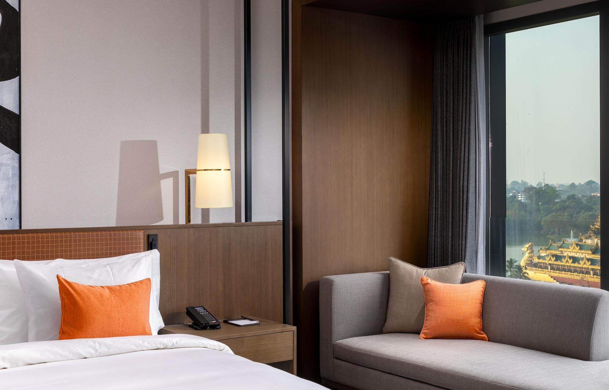 Wyndham Grand 5* Yangon
